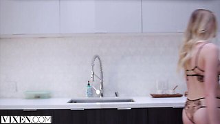 Erotic Amber Moore's riding clip