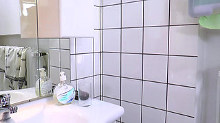 Blonde Babe Ultimate Piss Battle DP Fuck