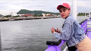 Curvy Thai MILF amateur gets picked up