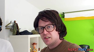 Yorkshire babe sucks nerd