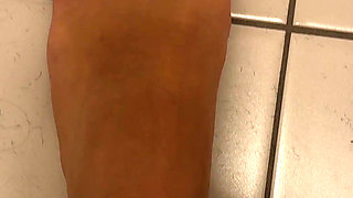 Footplay with Golden Shower