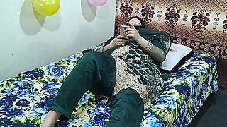 Muslim Stepmom Fucked by Desi Stepson