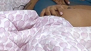 Young Athlete Gave Her Pussy with Her Legs on Her Head and Without a Condom to Her Friend