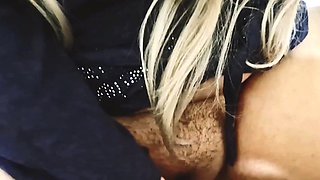 میگه میخوام با دوست هام برم بیرون