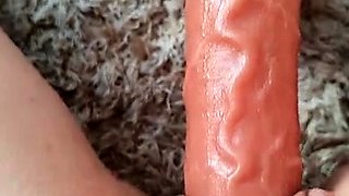 Sexy hottie Anetta Keys enjoys a solo toy masturbation