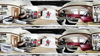 Adroit girl - 3d in virtual reality clip - Bravo Models