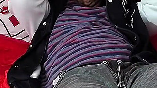 Entiado Com Óculos Virtual Se Masturba Sua Madrasta Pego