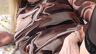 Summer Angel Lee - Dildo and Cucumber Playtime