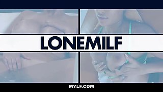 Smartphone sex with a hot cougar