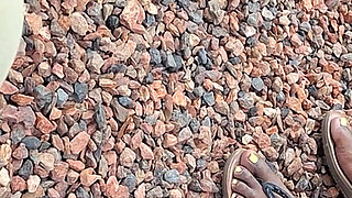 Thick Ebony Thighs N BBW Mature Feet with Plump Juicy Yellow Toes