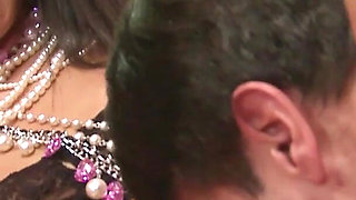 Skinny girl Cassidy Morgan seduce to fuck after first spring break party