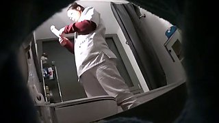 aussie Stepmom peeked in the bathroom