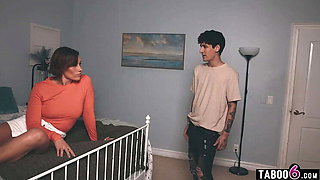 Arab stepmom MILF squirting pussy caught by stepson