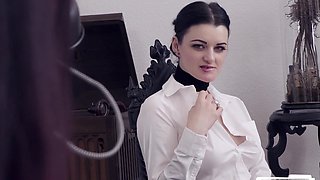 Leah Obscure's Gothic Charm Fuels Passion in German Office
