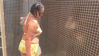 Squirting in Her Swimming Pool Full Video 4K Quality