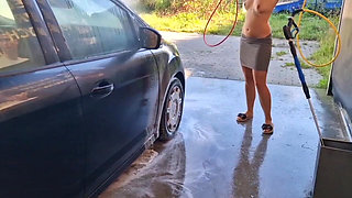 I Undress While Washing the Car at the Car Wash, Showing My Tits and Pussy in Public