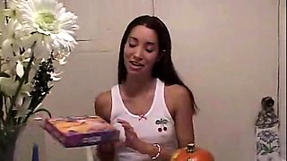 Chloe 18 Art Masturbate