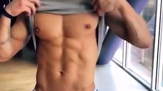 Muscle Hunks Eddyfitt's Sexy Twink Showoff