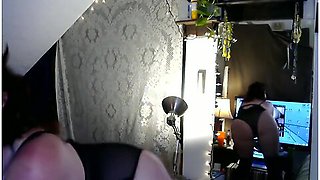 72 Dance Wiggle Tease And Pee In Container. Such A Sexy Womanly Body On This Beauty, So Fun To Watch