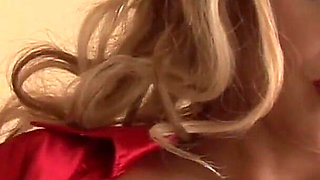Busty Secretary in Stocking and Highheel