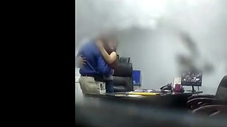 Indian Manager Affair With Employee:Boobs Pressed, Sucking and Handjob