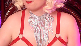 Sexy glamour pin up hot blonde eating in opera long latex rubber gloves
