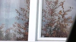 Naked MILF in Public: Blonde Wife Without Panties Washes Window as Taxi Driver Watches