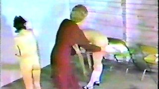 Home amateur ass spanking