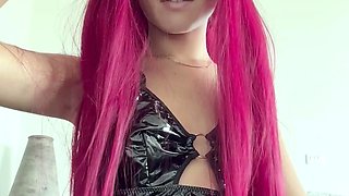 Teen british babe solo masturbation