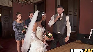 Horny newlyweds cant resist and get intimate right after wedding