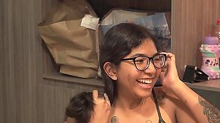 Mi Vecina Mexicana Me Visita Y No Me Aguanto a Follarmela