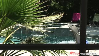 Titlicious - Scene 1 1 - Cassandra Calogera