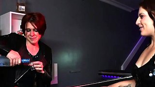 Redhead bartender pokes a sexy stunner customer