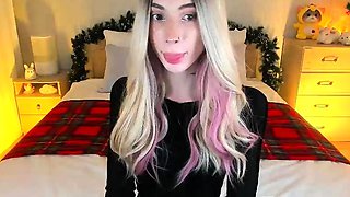 Shemale tranny enjoying solo masturbation