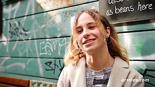 Endlich Ihr Erster Lesbischer 4er-gangbang!