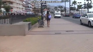 Spaniard pickup at the bus stop and fucked her