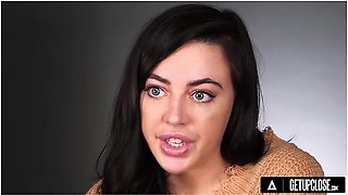 How Women Orgasm With All-natural Whitney Wright! Intense Clit Rubbing Orgasm! Full Scene