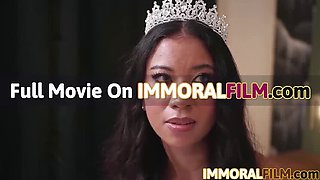 Shy Bride Ameena Green Hides in Room After Family Says Marriage Won't Last - Hardcore Deepthroat