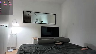 Sexynympho webcam model uses toy on clit to masturbate