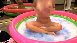 Webcam Babe In A Pool: Amateur, Bongacams  Solo Porn