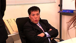 Fetish slut fingered at gyno office in orgy in hd