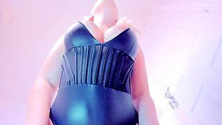 Shaved pussy blonde Tasha Reign with big boobs goes solo