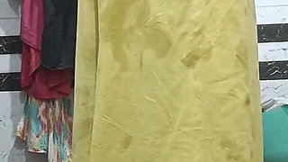 Priya Bhabi Sunday Enjoy Bath Video