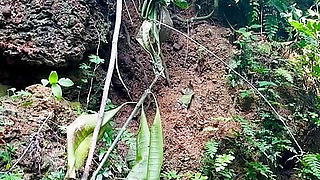 Srilanka mom fruit dildo outdoor mastbrate sexy girl in nighty dress fuck by fruit