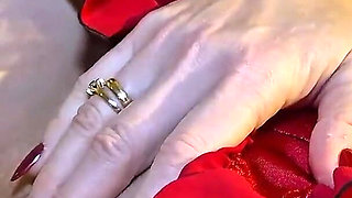 Stockinged Wanilianna in the Shadows