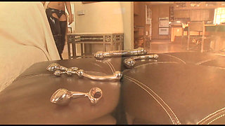 Amazing Juicy Slit of Teen Pussy Pulsates Wide Open for Fat Hard Pound It