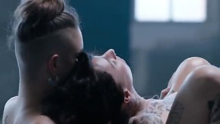 Inked Babe Gets Fucked In Steamy Threesome By Big Cocks