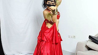 Veiled Oriental Beauty Strips to Naked Belly Dance & Ass Shaking