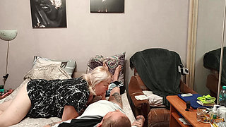 I fill my neighbor's mouth with a lot of cum