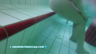 This Lady Is A Fan Of Underwater Jet Massage
